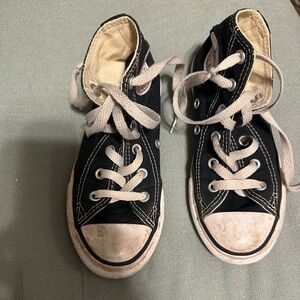 Kids Converse Hightops Black Size 12 GUC